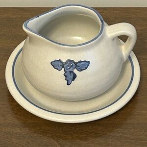 PFALTZGRAFF YORKTOWNE STONEWARE GRAVY BOAT AND PLATE 414Y ~ GRAY BLUE FLORAL